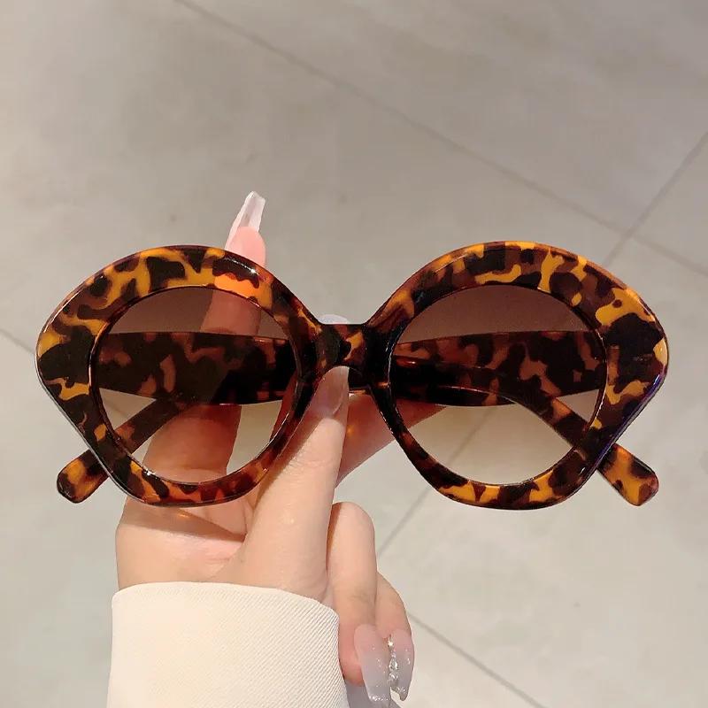 Durable High Quality Retro High End Designer Style Edgy Punk Trendy Oversized Female For Both Male Sun Glasses