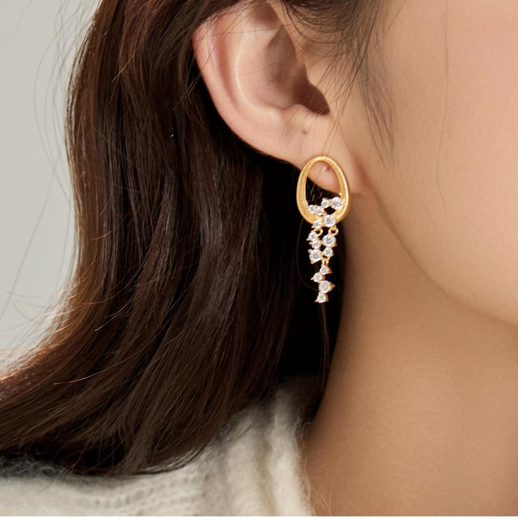 Silver Needle Sparkly Rhinestone Oval Tassel Stud Earrings - High-End Fashion & Versatile Jewelry