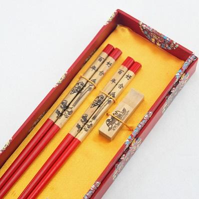 wood chopsticks 2 pairs with holders Chinese characteristics China Affairs presents best gift chopsticks souvenir