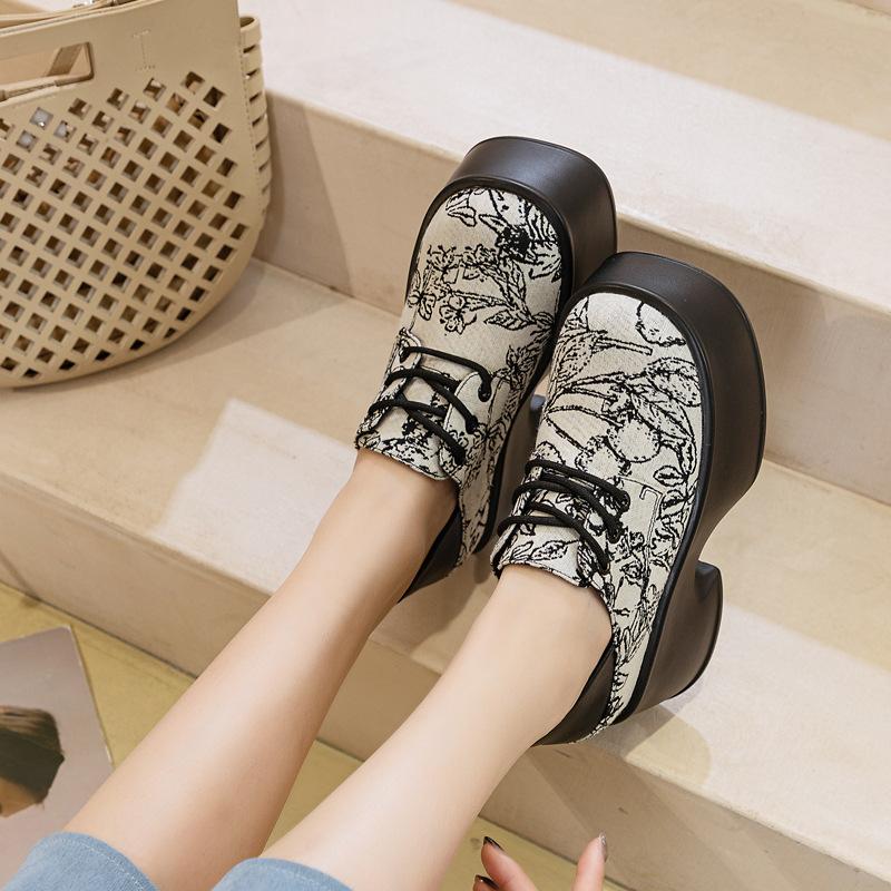 

Two wear casual women s single shoes spring 2025 new trend retro new Chinese irregular satin jacquard tide 33
