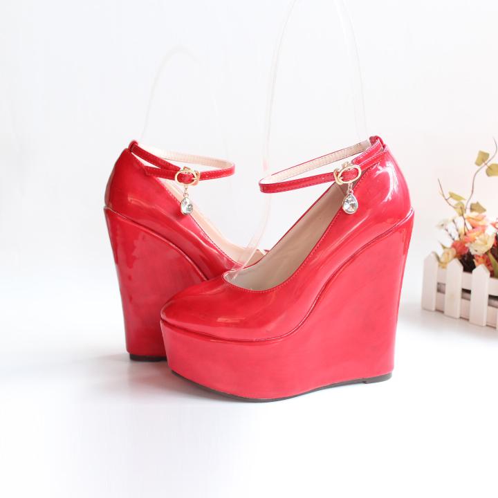 red platform wedges