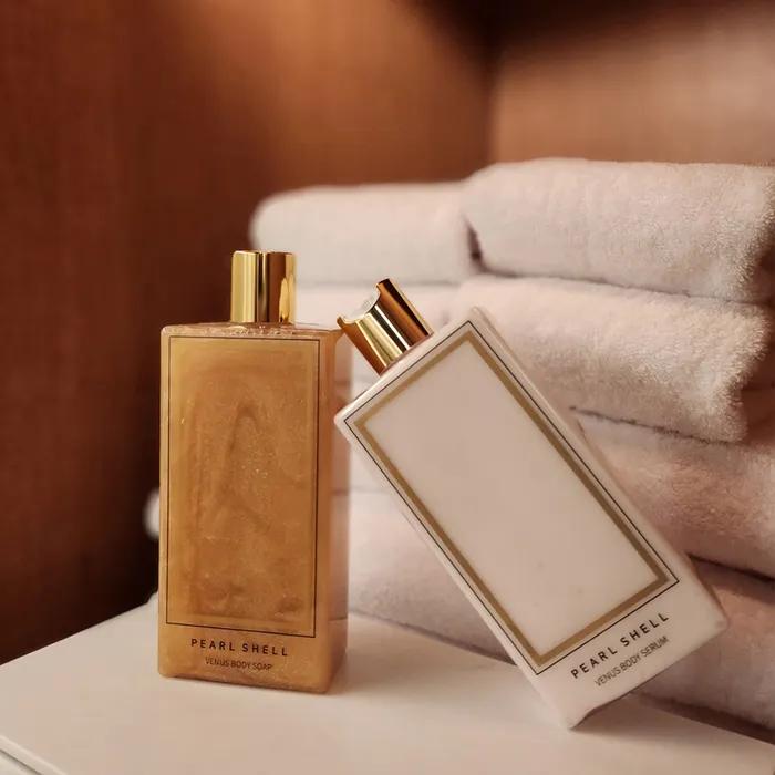 Venus Body Care Gift Set (Body Soap & Body Serum)