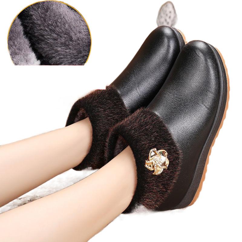 2025 Winter Warm Cotton Shoes Elderly Shoes Large Size Women's Shoes Mother Shoes Grandma Shoes Fashion Versatile Cotton Boots Walking Shoes