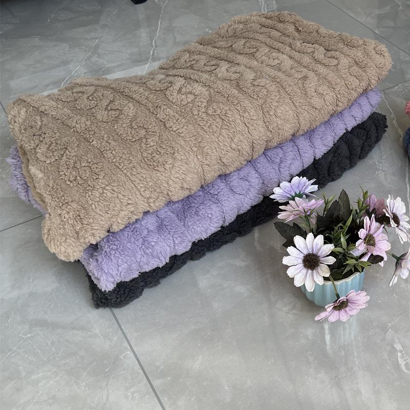 Damen Kuscheliger Korallenfleece Pyjama: Dicker warmer Samt, Unifarben, Rundhalsausschnitt, Große Größen für Herbst und Winter.