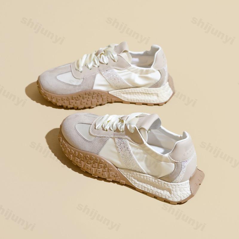 Fashion 2025 Spring Summer New Woman Sneakers Comfort Trend Silver Breathable Sports Leisure Shoes Versatile Designer Women Shoes