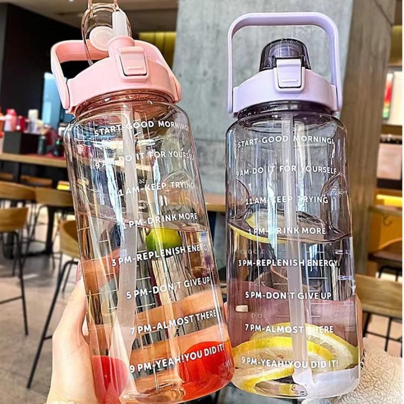 

2 л портативная бутылка для воды с большой емкостью и масштабом, пластиковая трубочка для занятий спортом на открытом воздухе и фитнесом, стакан для воды, бутылка для напитков чёрный