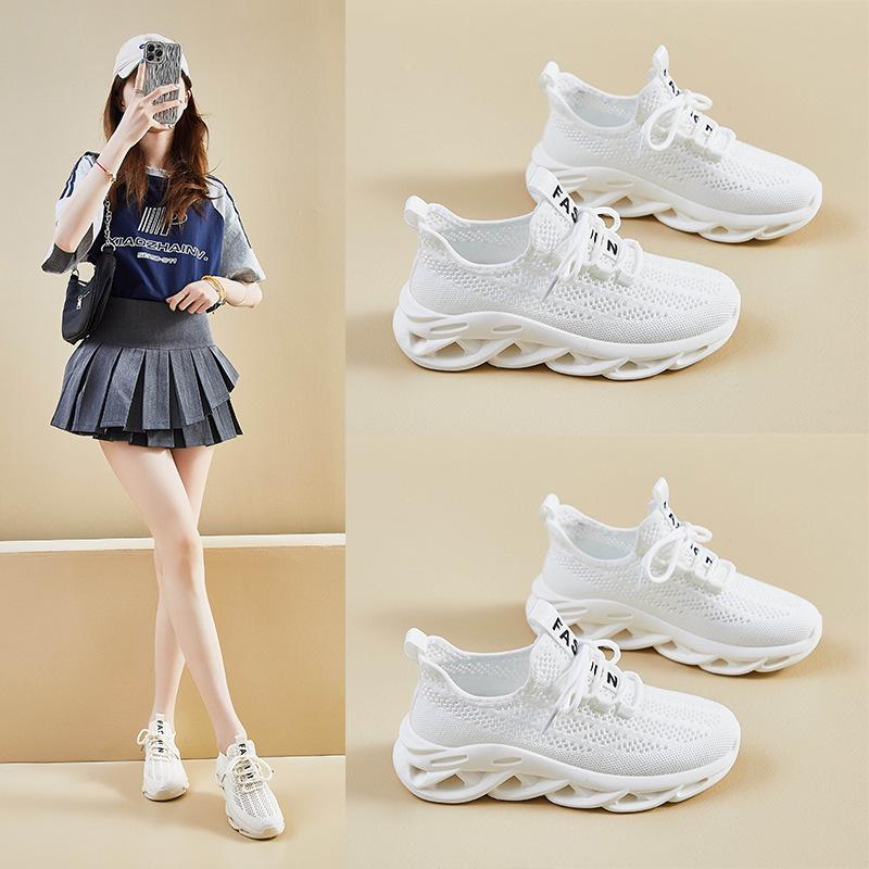 Flying Shoes New Summer Student Sports Shoes Breathable Fitness Running and Casual Street Photography