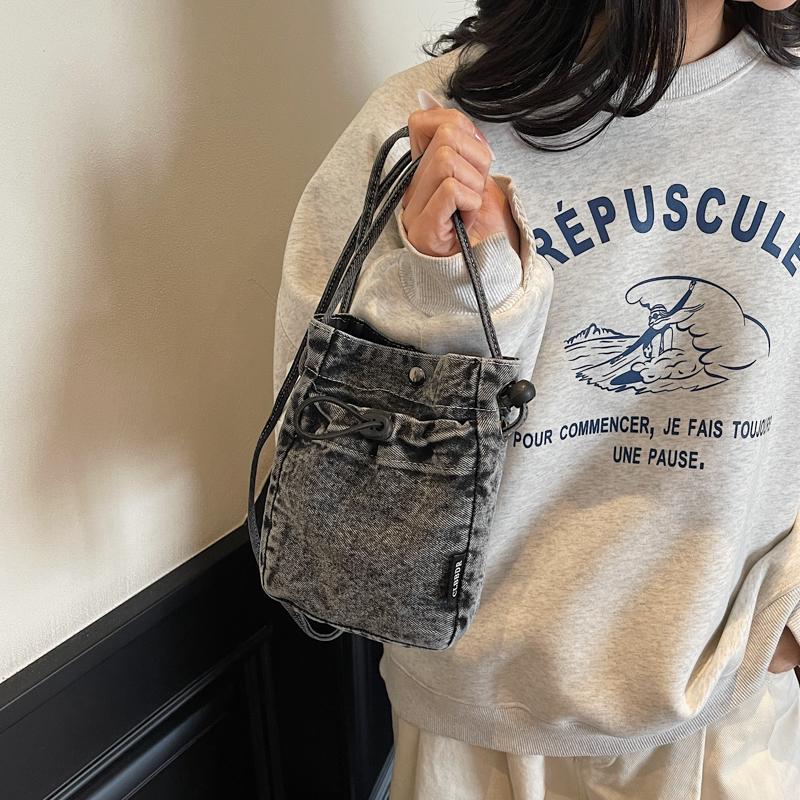 Lightweight Mobile Phone Bag Women's Denim Crossbody Bag Travel Coin Purse