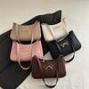 Fashion Niche Design Underarm Women's Bag New Personalized Texture Shoulder Crescent Bag
