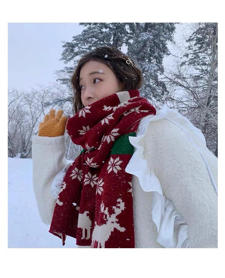 Versatile Red Snowflake Reindeer Scarf: Women's Winter Antler-Themed Warm Neck Warmer.