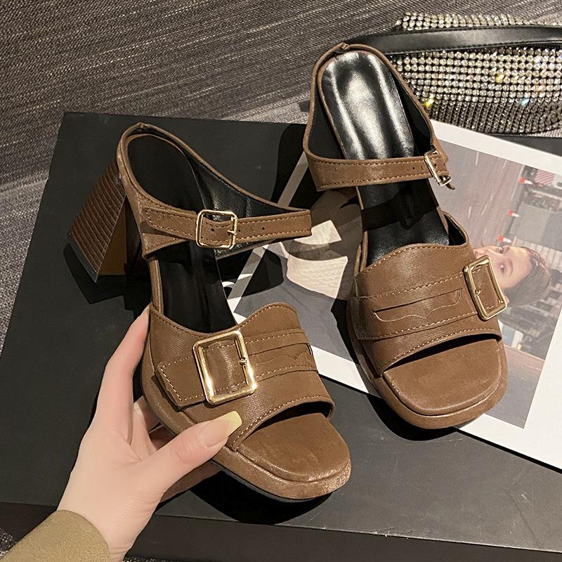 

Тапочки с квадратным носком и толстым каблуком, новые китайские ретро-тапочки с открытым носком и толстым каблуком, верхняя одежда, летнее новое слово с классными тапочками 39 коричневый