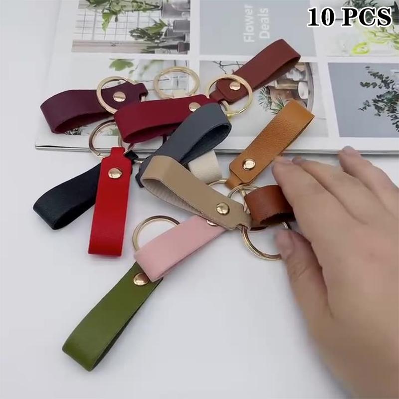 10Pcs New Pu Leather Keychain Simple Versatile Pendant Hand Strap Metal Car Keychain Couple Bag Ornaments