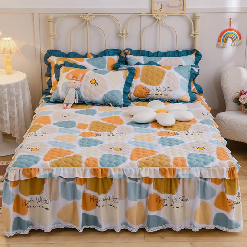 Thickened Pure Cotton Padded Bed Skirt Bedspread Cotton Padded Ruffle Edge Protection Non-slip Pillowcase Bedspread Cover