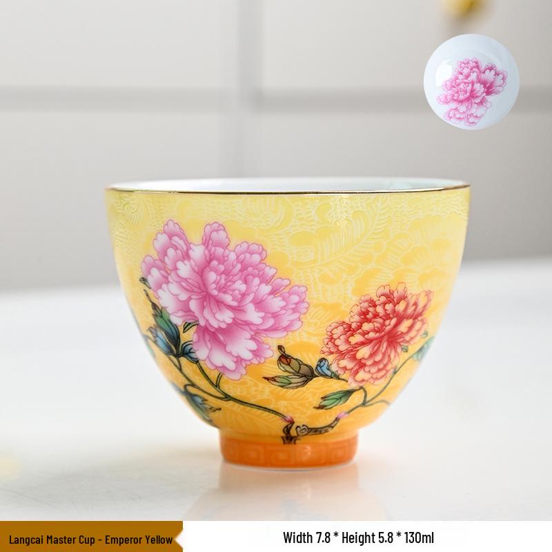 Women's High-End Enamel Color Jingdezhen Ceramic Gongfu Tea Cup in Dehua White Porcelain