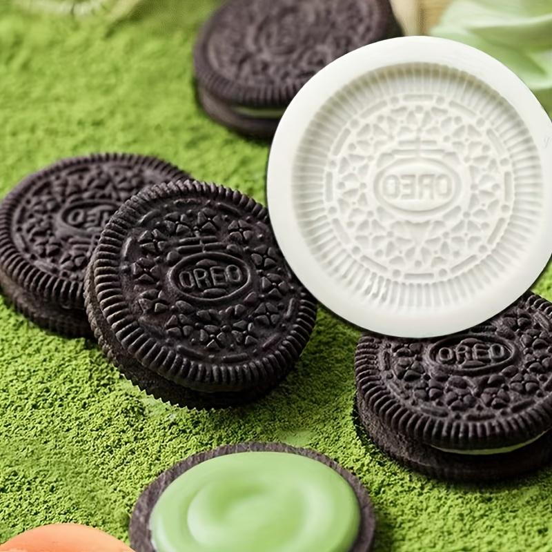 Cookie Shaped Chocolate Mold 3D Silicone Mold Oreo Candy Mold Biscuit Shaped Cake Mold Fondant Mold Baking Tools
