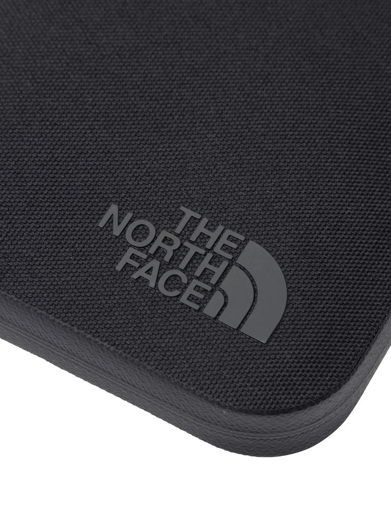 North Ramble Passport Case Black [The Face]