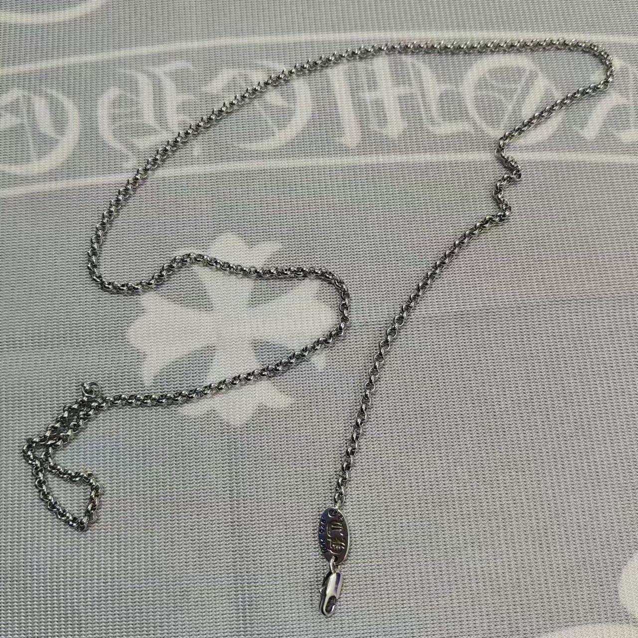 

CH Кроко Підвіска Колекція: Трендові тайські срібні S925 аксесуари для чоловіків та жінок - ретро хрест, меч, гексаграма, дизайн кулі Single Pearl Chain