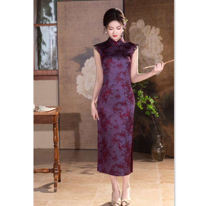 Imitation acetic acid Hong Kong style sleeveless high sense new Chinese cheongsam women's spring and summer new slim and thin daily wear