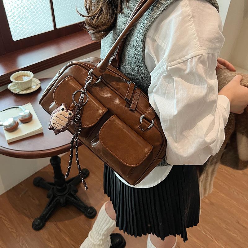 

Популярная сумка этого года 2025 новый тренд женская осенняя осенняя универсальная портативная маленькая квадратная сумка сумка через плечо 28*8*15