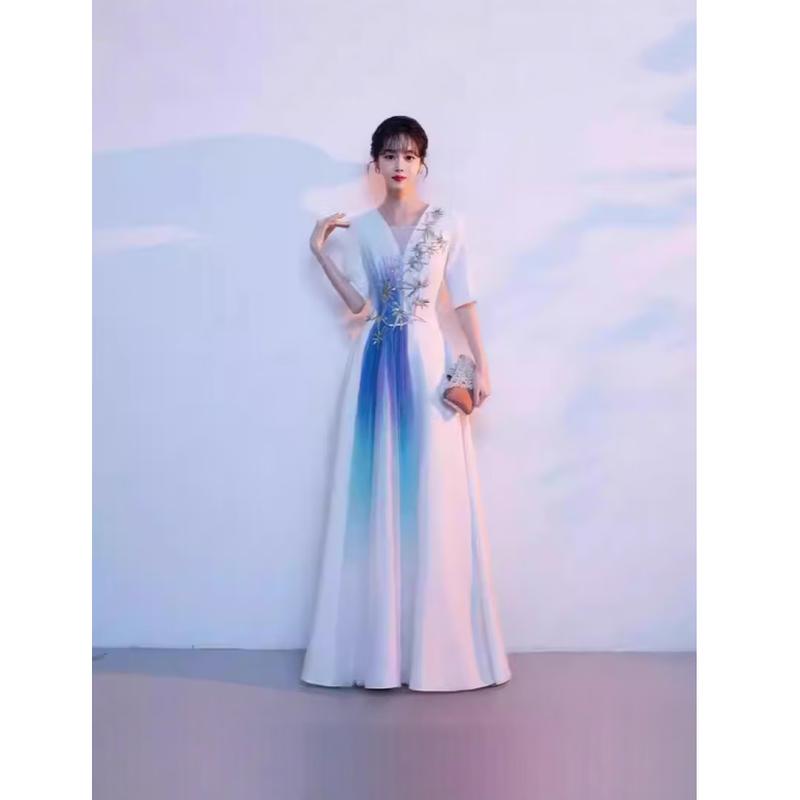 Elegantes Damen-Performance-Langkleid