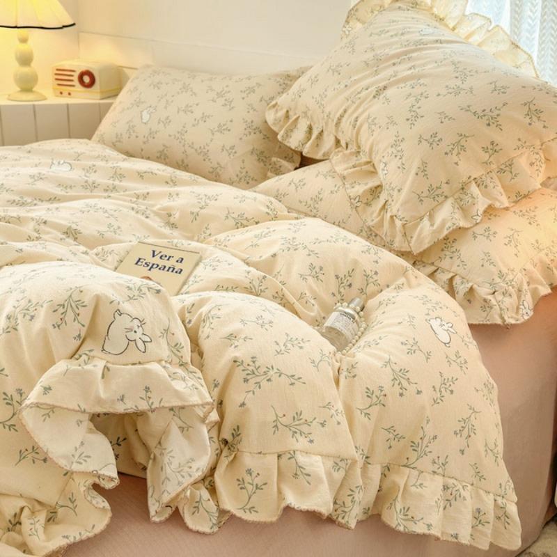 Gentle Floral Aerobic Knitted Cotton Bed Sheet with Lace Double Layered Yarn Duvet Cover Washed Cotton Bed Sheet 3pcs