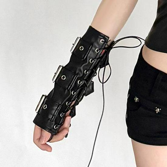 Gothic Punk Dark Style Leather Vest - Metal Decorated Sleeveless Top for Motorcycle & Cool Girl Group