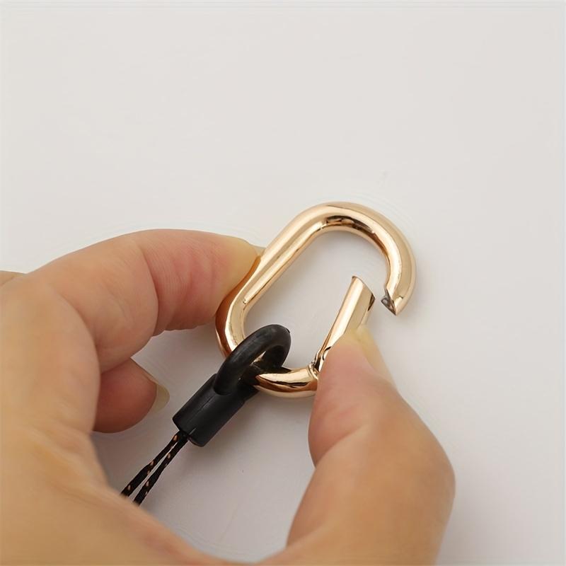 Verlorener Karabiner Schlüsselanhänger Outdoor Ausrüstungsclip Sicher und Praktisch Für Rucksack Schlüssel Mini Taschenlampe Tragbar Für Outdoor-Aktivitäten
