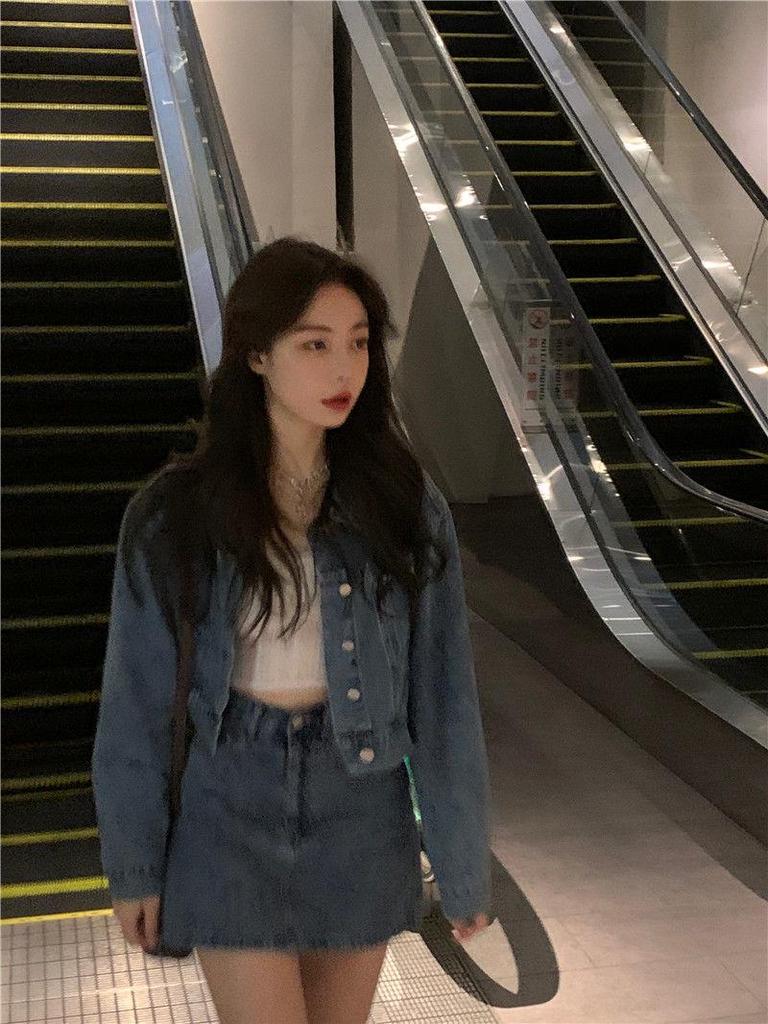 Retro Street Style Women's Denim Jacket & High-Waist Skirt Set