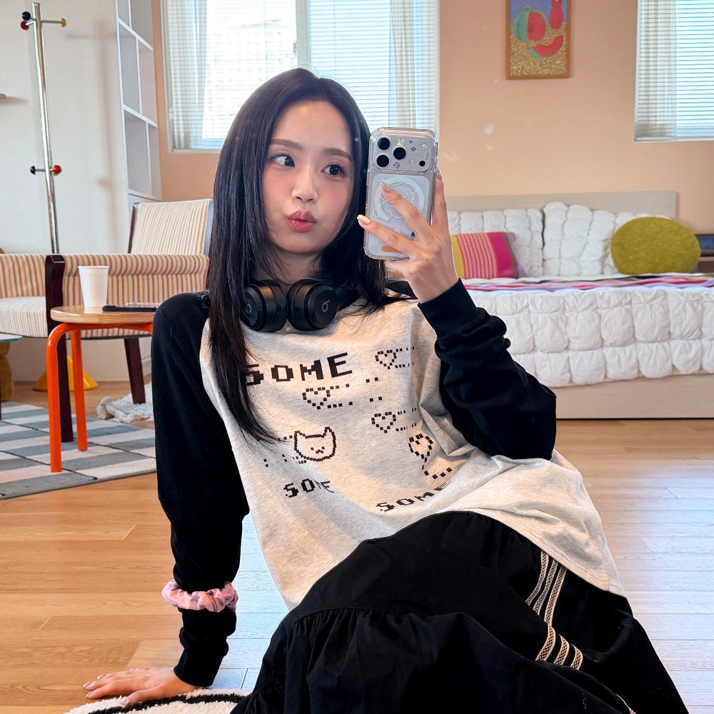 Wideusseom [Withsome Made] Pixel Mara Cat You & Raglan T-Shirt