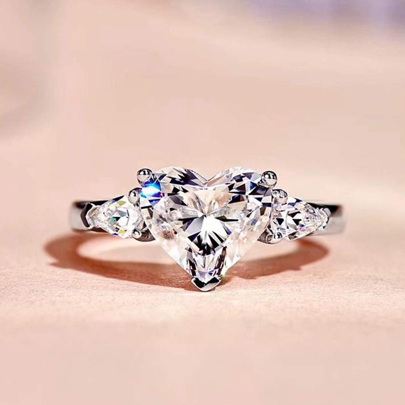 Cubic Zirconia Love Water Drop Rings Heart-Shaped Princess Queen Temperament Ring, Stall