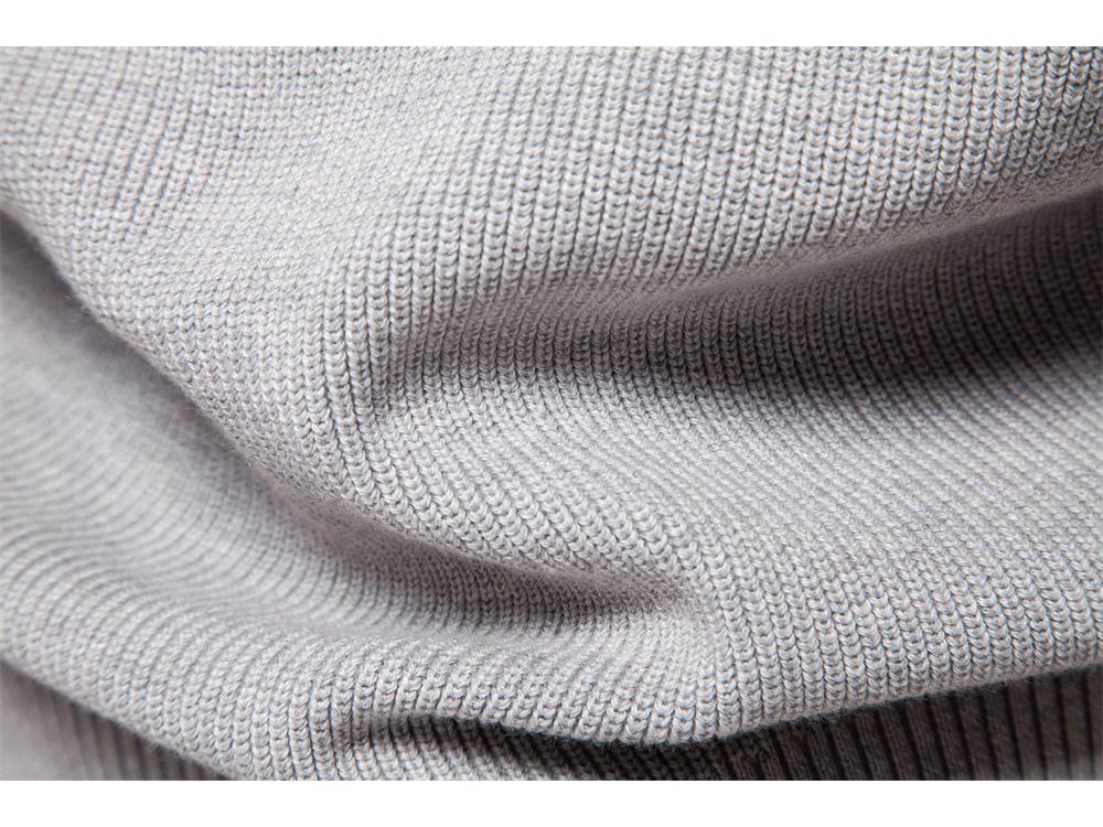 Men's European Stand Collar Half-Zip Sweater - Solid Color, Versatile Fall/Winter Style, Long Sleeve Trendy Casual Wear.