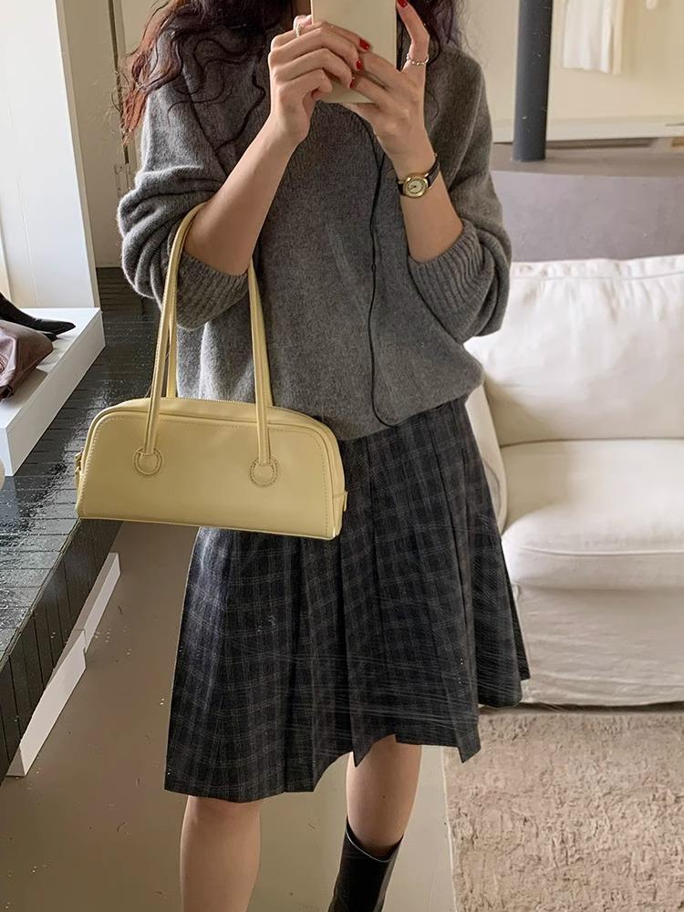 

2025 niche design advanced texture large capacity shoulder armpit bag fashionable Korean version foreign style baguette small square bag жёлтый