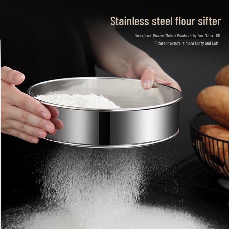 Nerezové síto na mouku