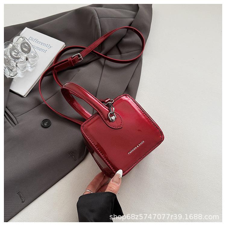 Niche texture portable box bag women's 2025 new fashion small square bag solid color messenger high-end handbag