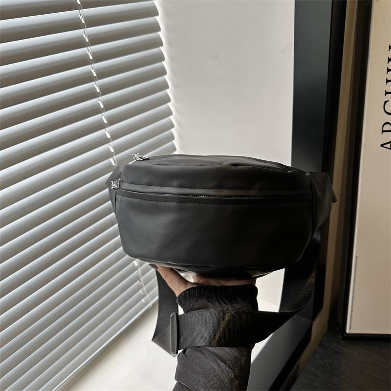 Breast Bag Retro Simple Versatile Shoulder Messenger Bag 2025 New Fashion Diagonal Span Small Backpack Lightweight Sports Fanny Pack