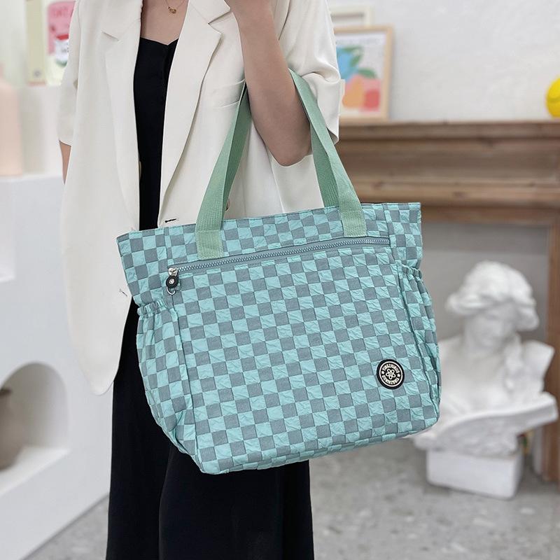 

Large capacity nylon cloth women s bag new shoulder bag fashion trend plaid handbag светло-синий