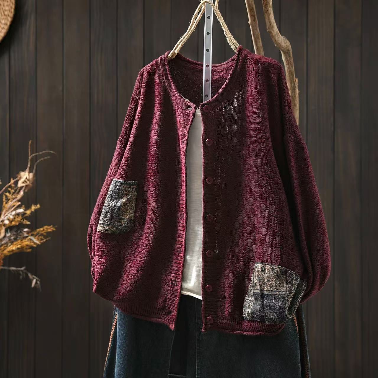 

Johnature Женские винтажные вязаные свитера с круглым вырезом и длинными рукавами, пэчворк, осенние, на пуговицах, повседневные свитера One Size темно-красного