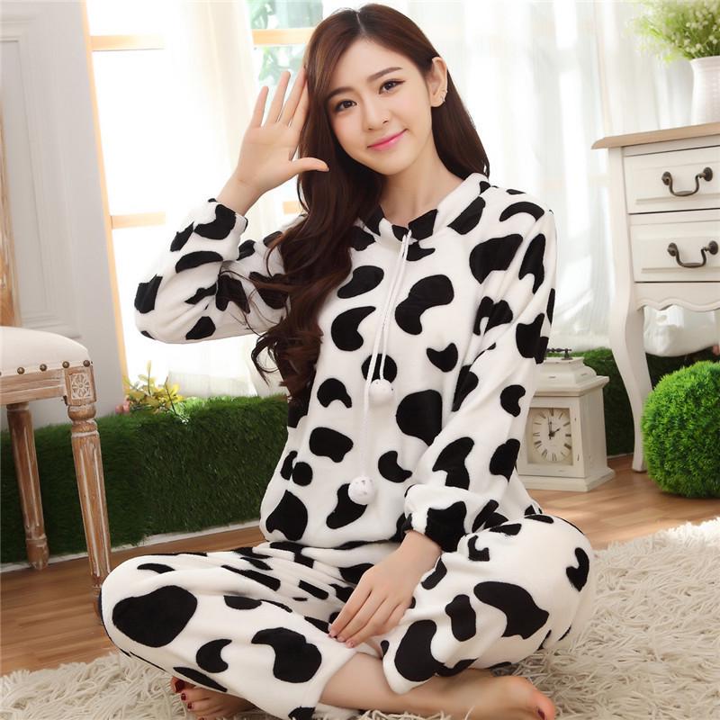 Women's Long-Sleeve Flannel Pajamas - Cute Cartoon Coral Fleece Set for Fall & Winter