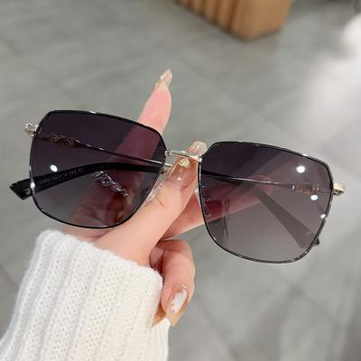 Occhiali e accessori – Occhiali da sole