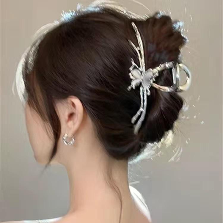 Pinza a morsetto in metallo ad alto livello con fiocco per capelli 2024 per donna: Pinza per Capelli a Forma di Squalo, Grande, Elegante, Stile Freddo, per la Nuca