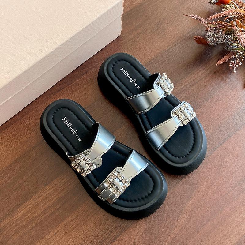 One-word Drag Women 2025 Summer New Versatile Comfortable Lightweight Thick-soled Outer Wear Fashionable One-pedal Casual Cool Slippers