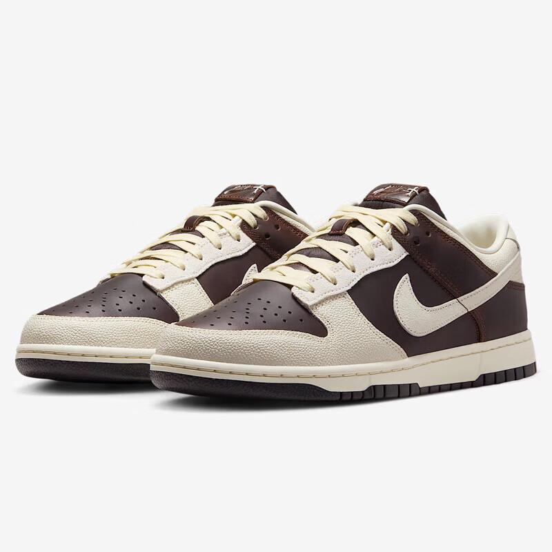 Nike Men's Dunk Casual Skate Shoes