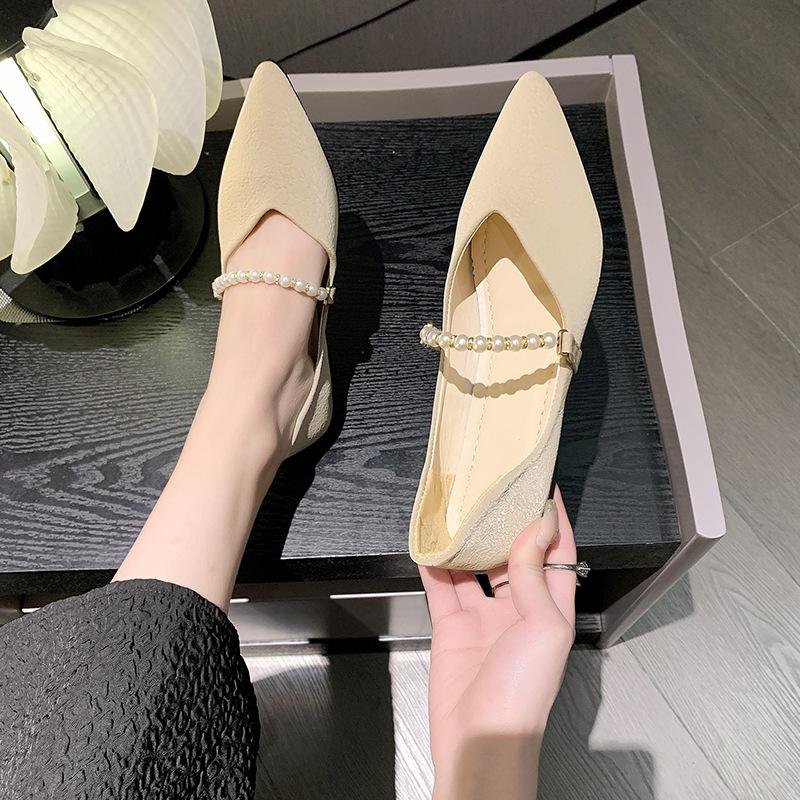 Single shoes women's flat-soled shallow mouth 2025 new soft-soled shoes temperament flat-soled ladyshoes