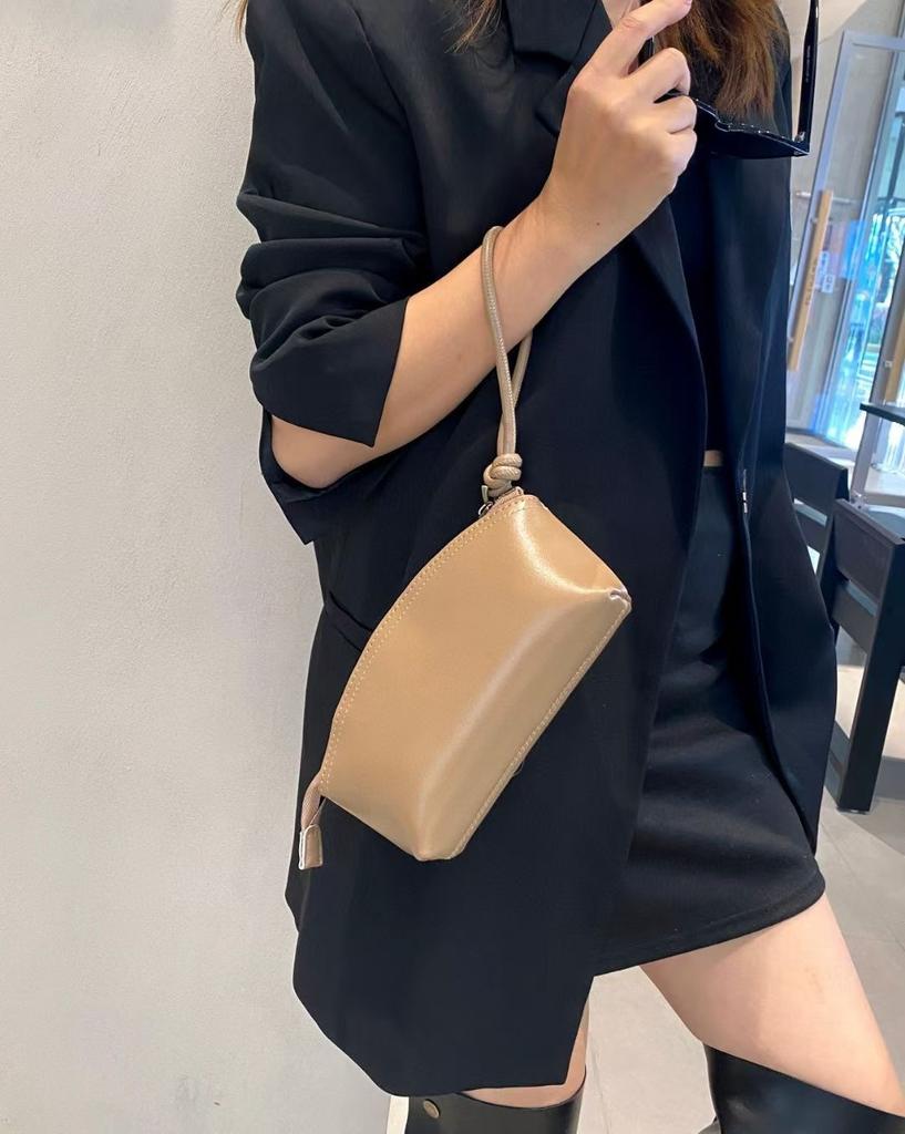 Retro First-layer Cowhide Women's Bags Women's Bags Fashionable and Practical Dumpling Bags Shell Bags Simple and Versatile Hand Grab Bags