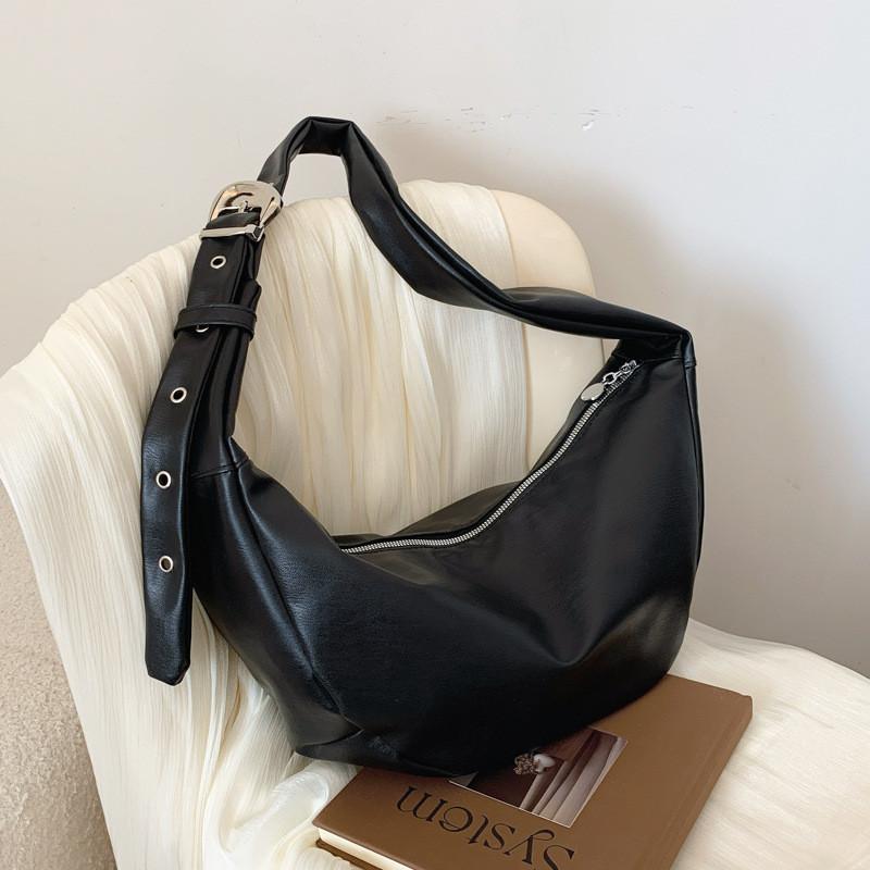IELGY Retro Commuter Underarm Bag Autumn Large Capacity Cross-Body Dumpling Bag