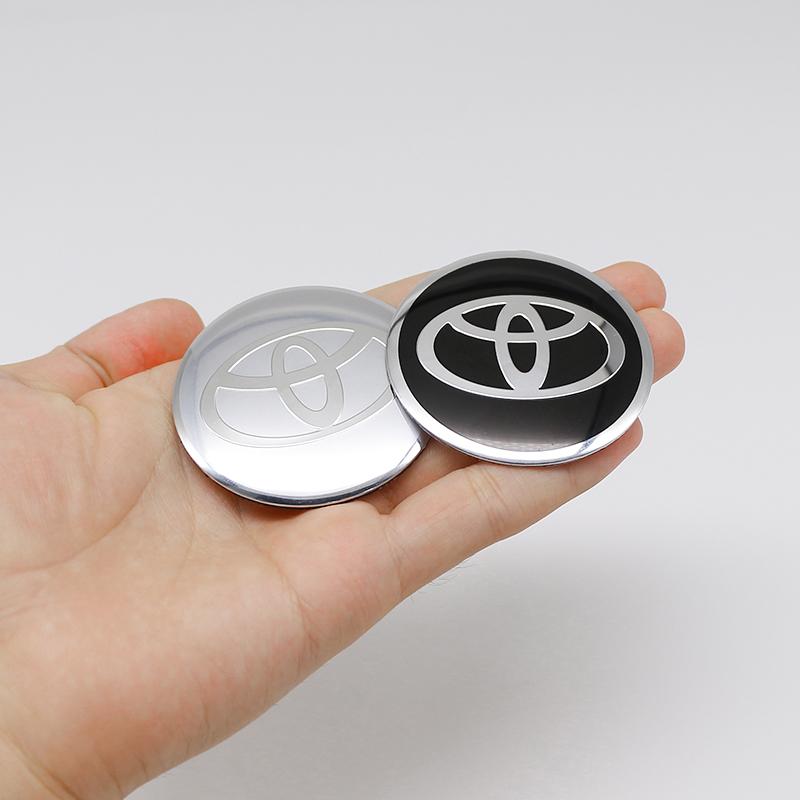 Toyota 56 MM Nakładka na środek piasty koła samochodowego Aluminiowe Metalowe Naklejki z Logo Do Rav4 Corolla Camry Aqua Yaris Cross Auris TRD Prius Chr GR