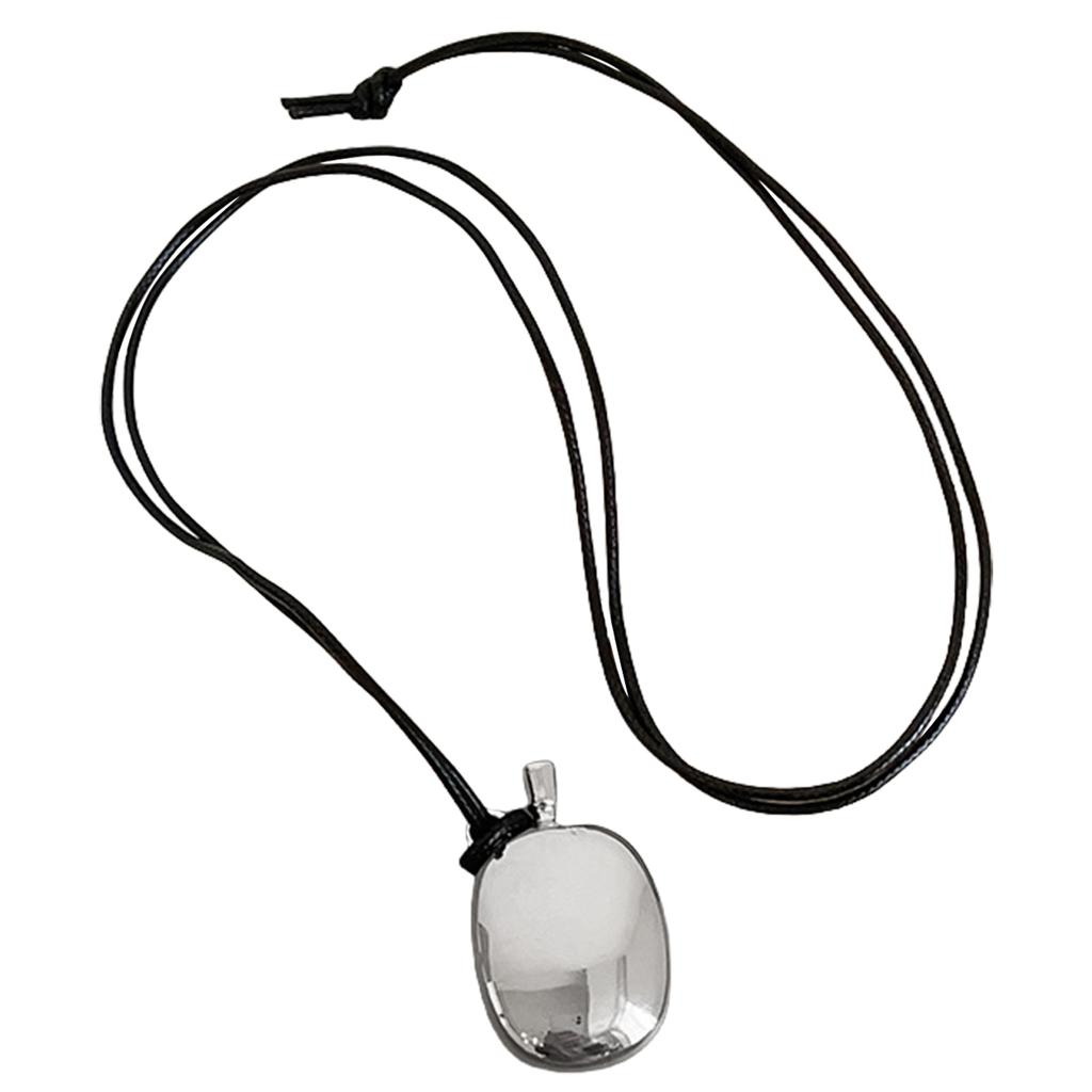 Fashionable Aventurine Buckle Pendant Necklace Accessory with Adjustable Length Leather Cord for Men and Women Daily Use
