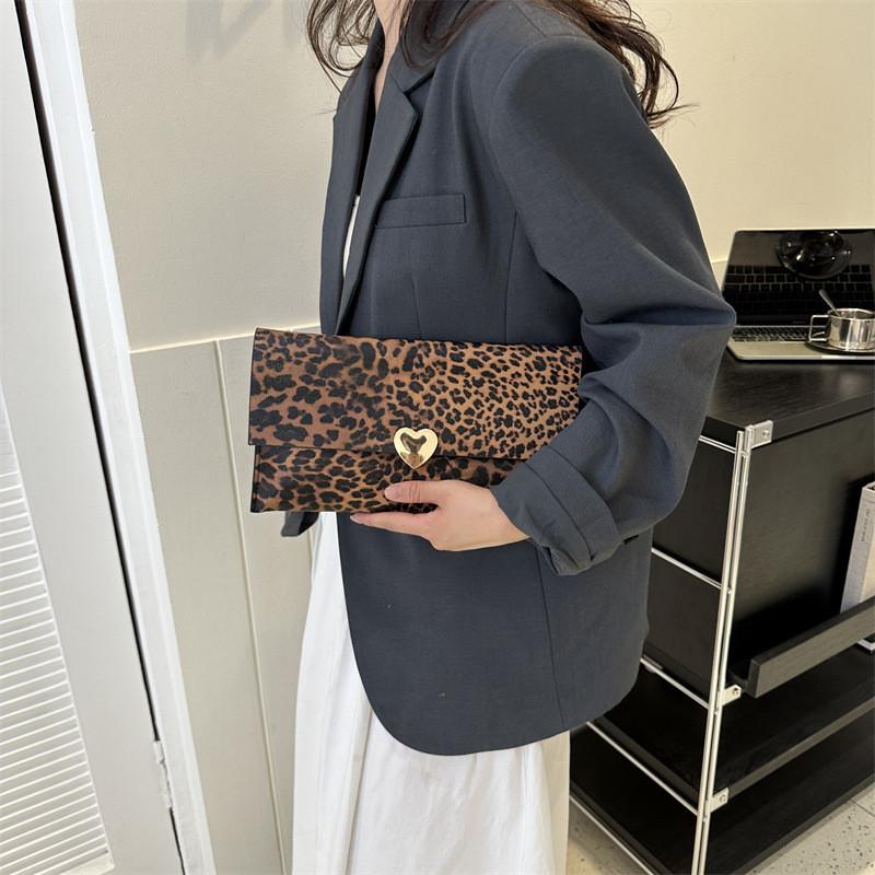 Stylish Envelope Clutch Bag For Women In Milk Texture Zebra Print Or Leopard Pattern Ideal For Summer Outings