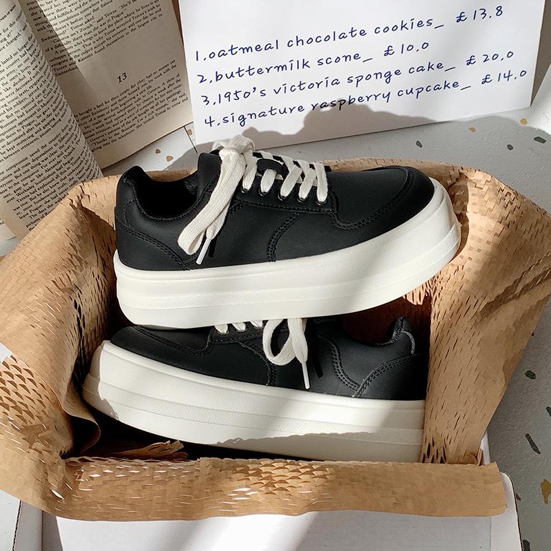 

Уродливые и милые туфли-борд с толстой подошвой и круглым носком. Женские весенне-осенние туфли в стиле преппи. Белые туфли. Мода. 40 чёрный