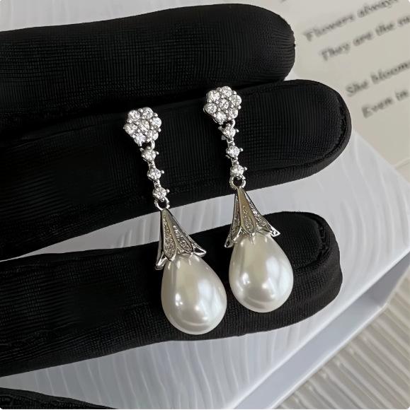 Pendientes de Borla de Flor de Perla de Aguja de Plata - Joyería de Moda para Mujer que Combina con Todo